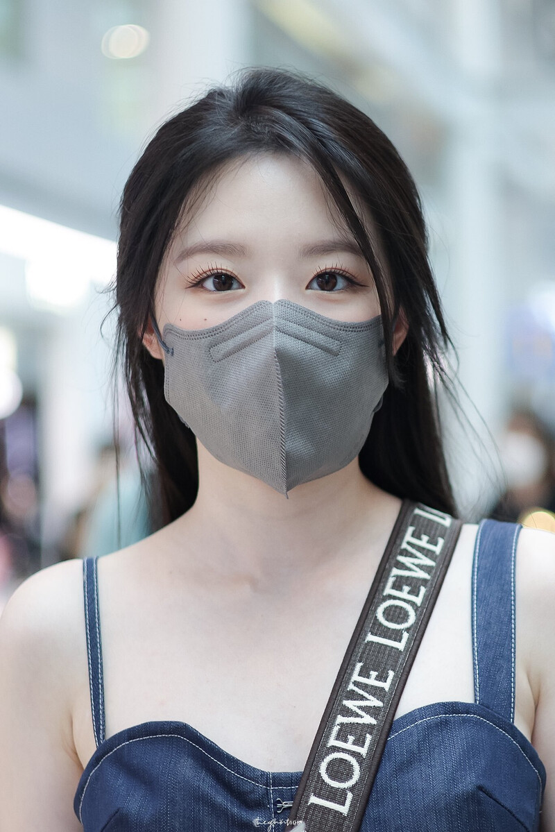 220819 (G)I-DLE Shuhua Incheon Airport Departure documents 20