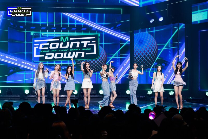 220707 fromis_9 'Stay This Way' at M Countdown documents 20