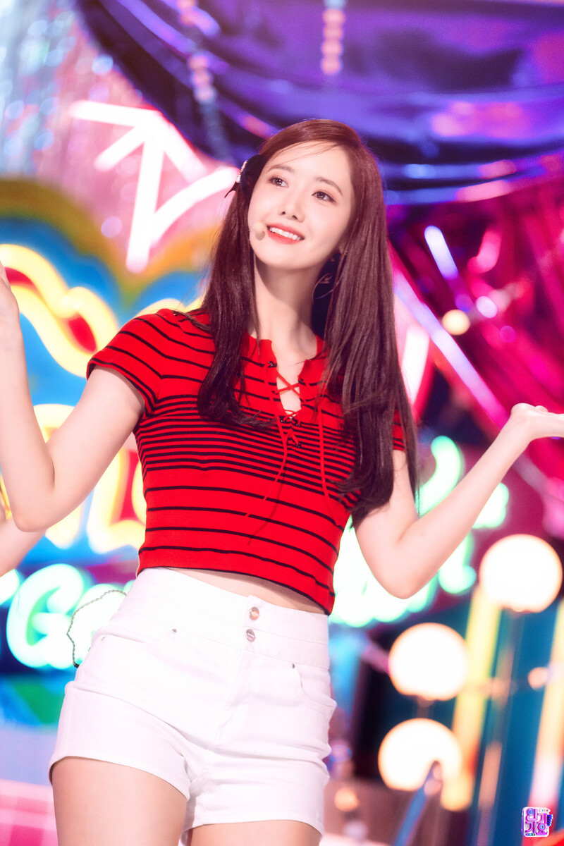 220821 Girls' Generation Yoona - 'FOREVER 1' at Inkigayo documents 8