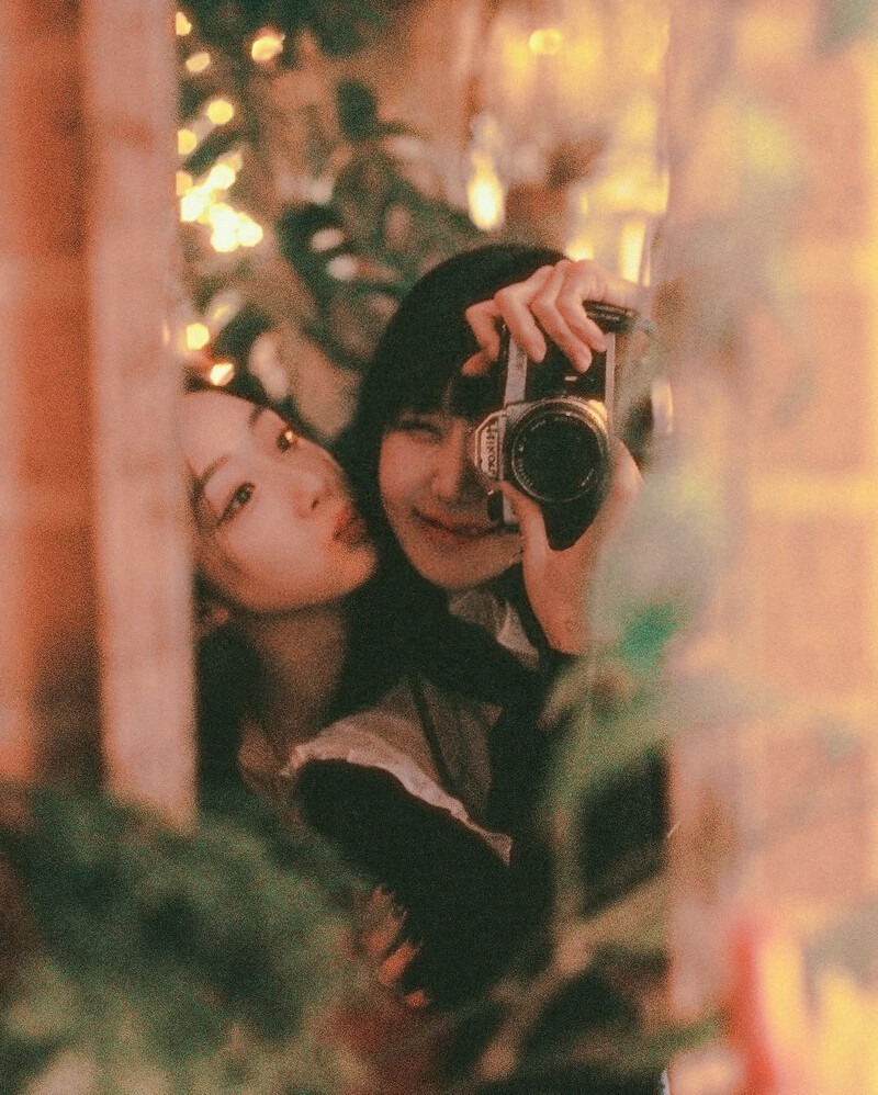 241126 - mu_gung Instagram Update with YeoJin documents 11