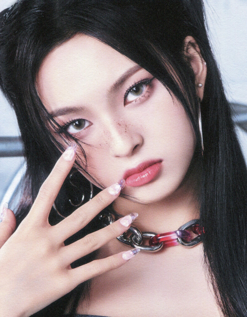 BABYMONSTER - 1st Album 'DRIP' [Scans] documents 30