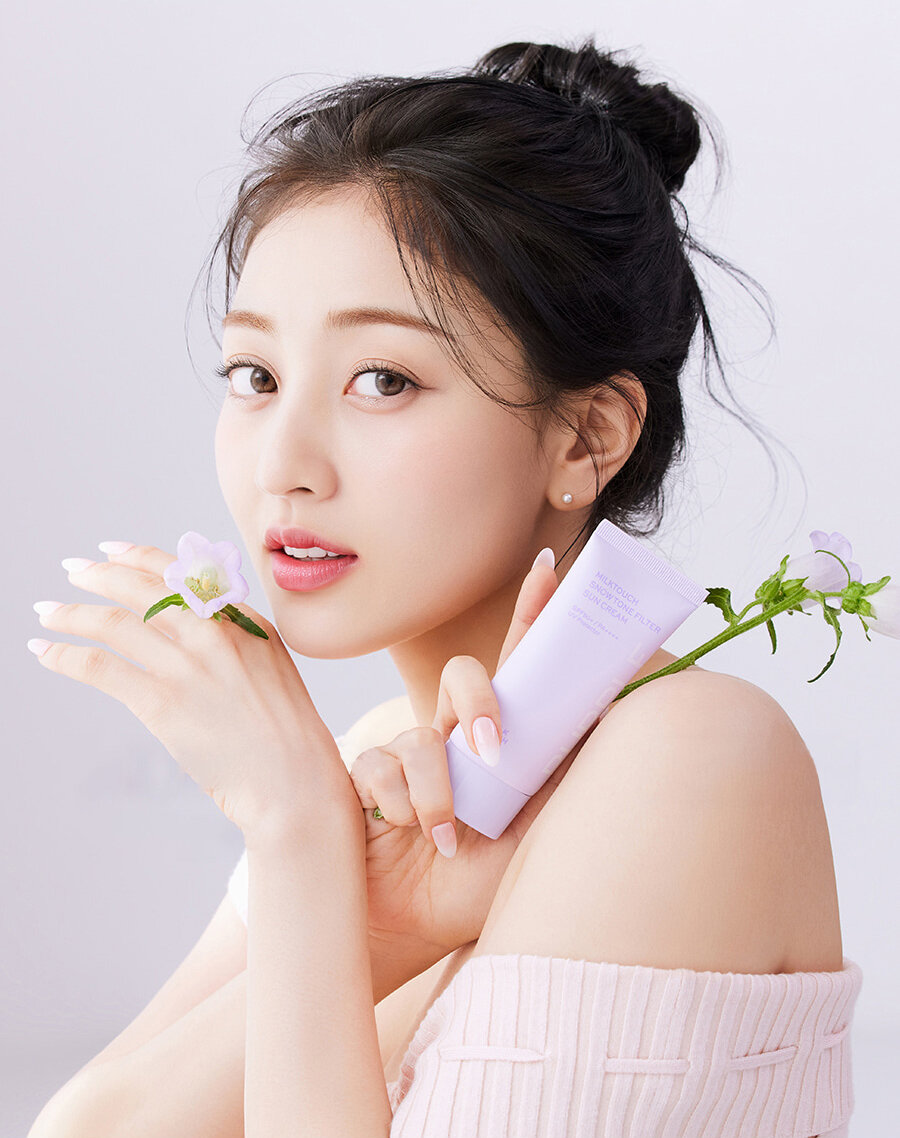 https://kpopping.com/documents/2f/1/TWICE-Jihyo-x-Milk-Touch-Snow-Tone-Filter-Sun-Cream-documents-1(2).jpeg?v=8d35a