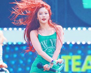 230623 STAYC Isa - Waterbomb Festival