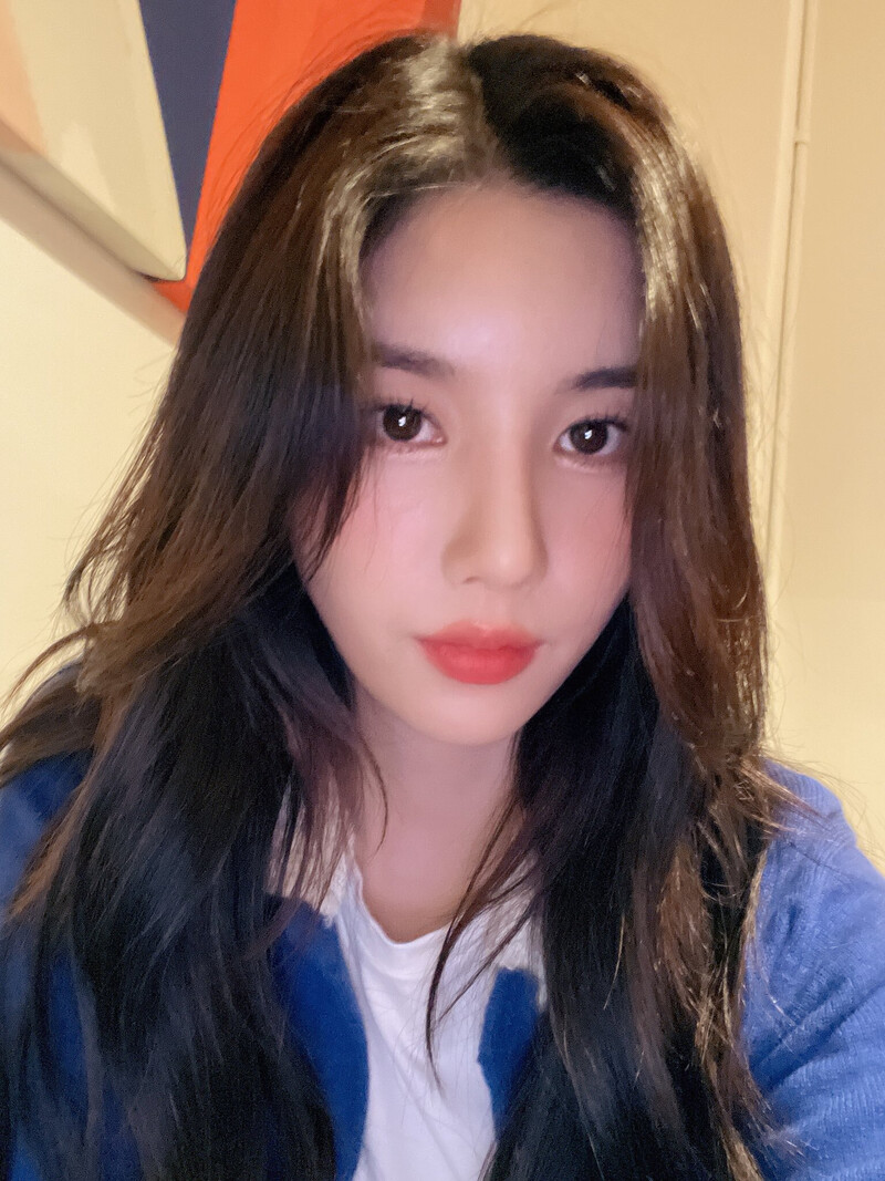 211004 Kwon Eunbi Twitter Update documents 1