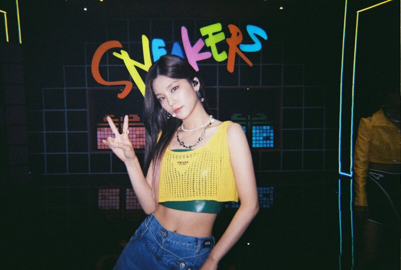 220822 ITZY Twitter Update - CHECKMATE - Film Photo documents 7
