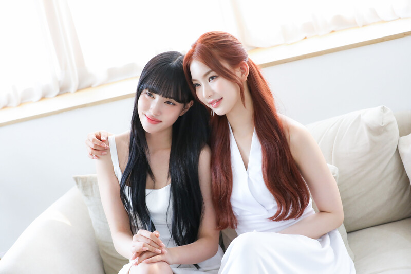 230717 High Up Entertainment Naver Update - STAYC Isa & Yoon - Mediheal Shoot Behind documents 15