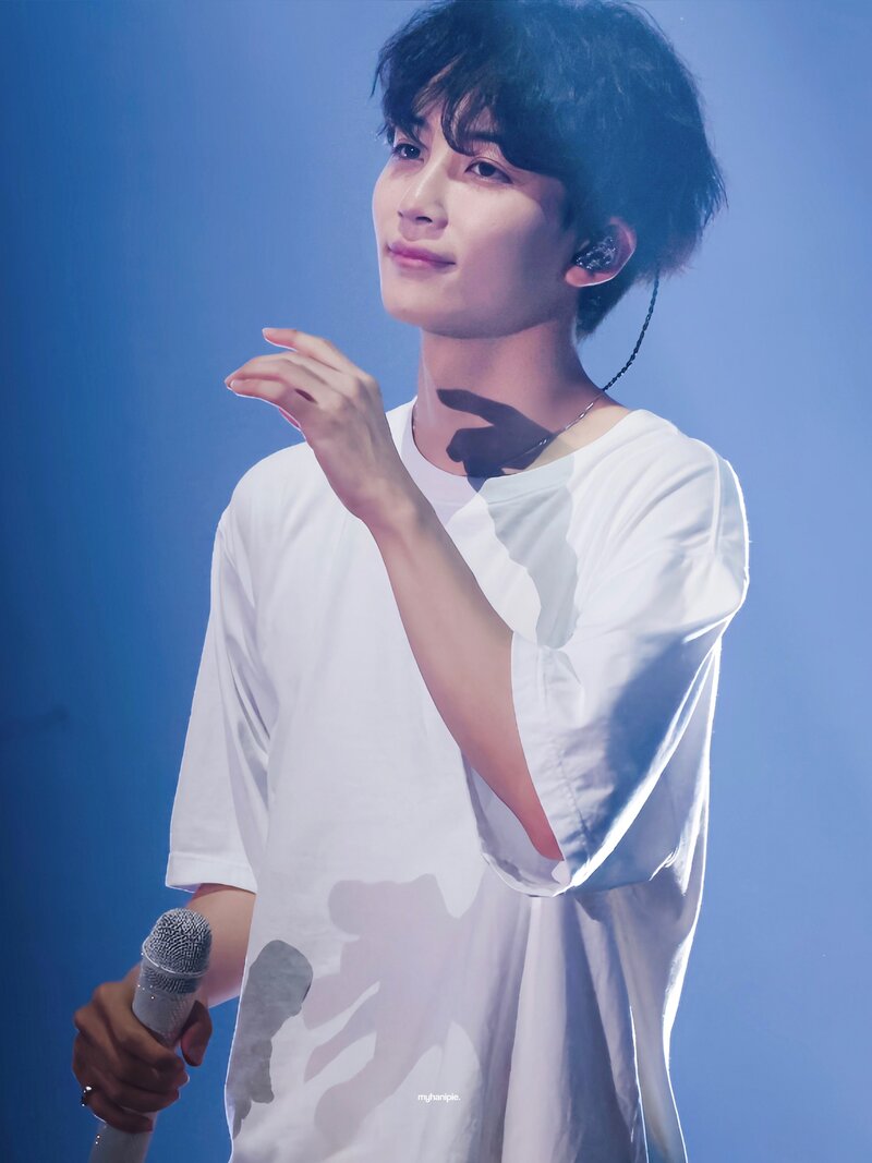 230722 SEVENTEEN Jeonghan - ‘FOLLOW’ TO SEOUL Day2 documents 4