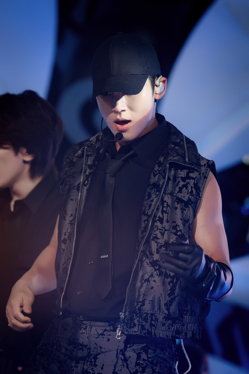 240512 SEVENTEEN Mingyu - 'MAESTRO' at Inkigayo documents 11