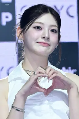 240701 STAYC Seeun - "Metamorphic" Comeback Showcase