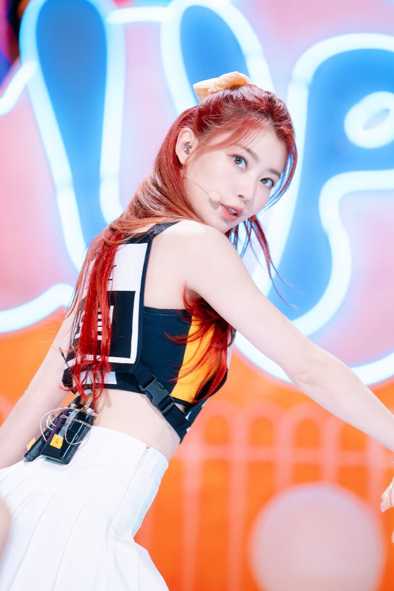 220703 Kep1er Xiaoting 'Up!' at Inkigayo documents 26