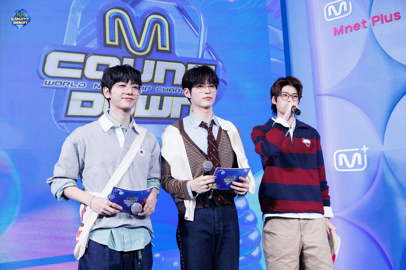 240229 MC Hanbin, Sohee, and Jaehyun at M Countdown documents 10