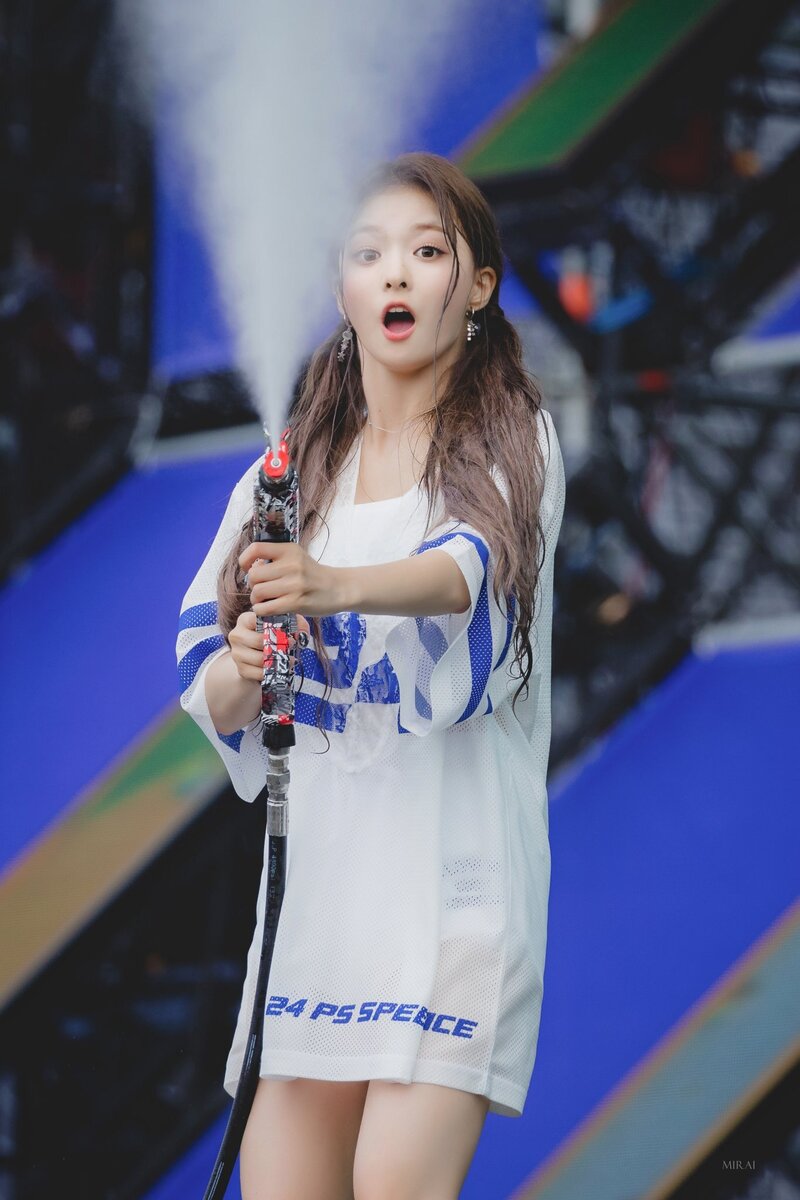 240705 fromis_9 Nagyung - Waterbomb Festival in Seoul documents 2