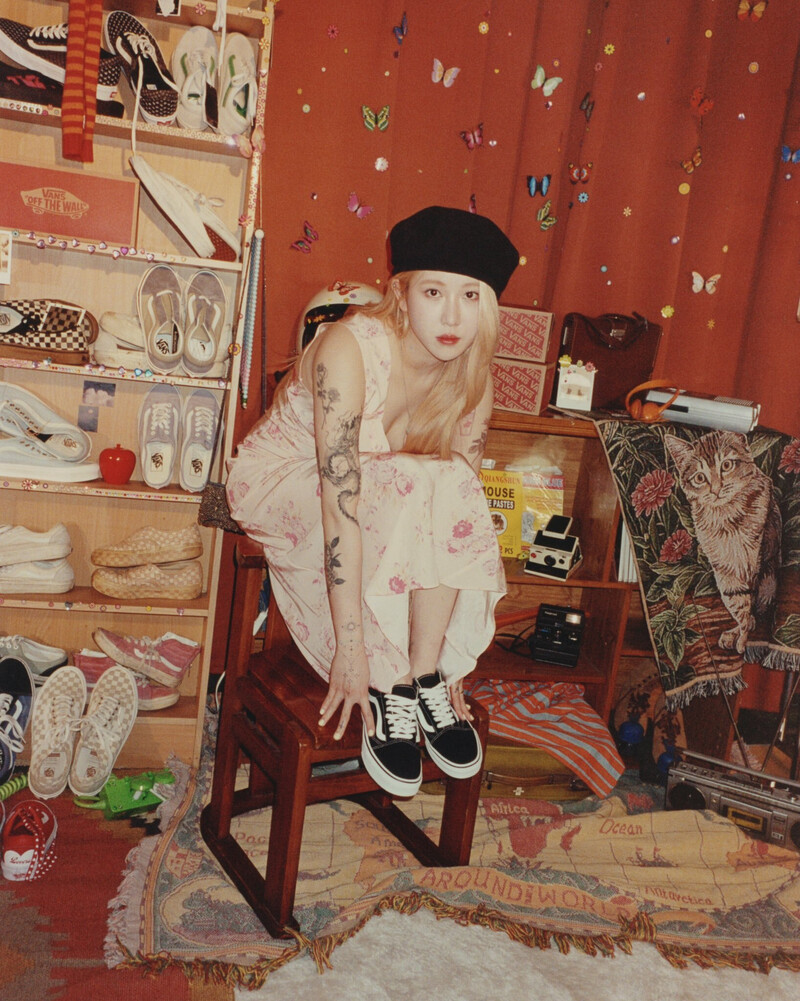 Baek Yerin X Vans 2022 "This Is The Old Skool" Photoshoot documents 1