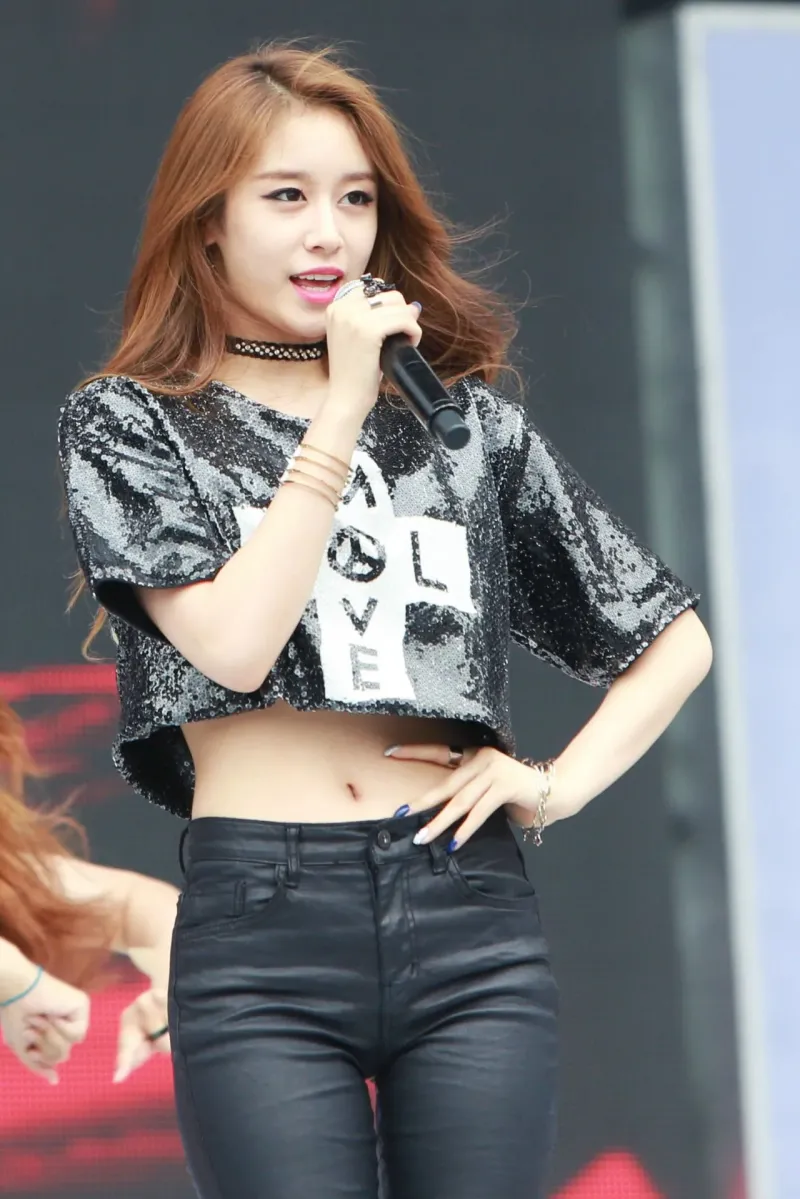 Jiyeon1484.jpg