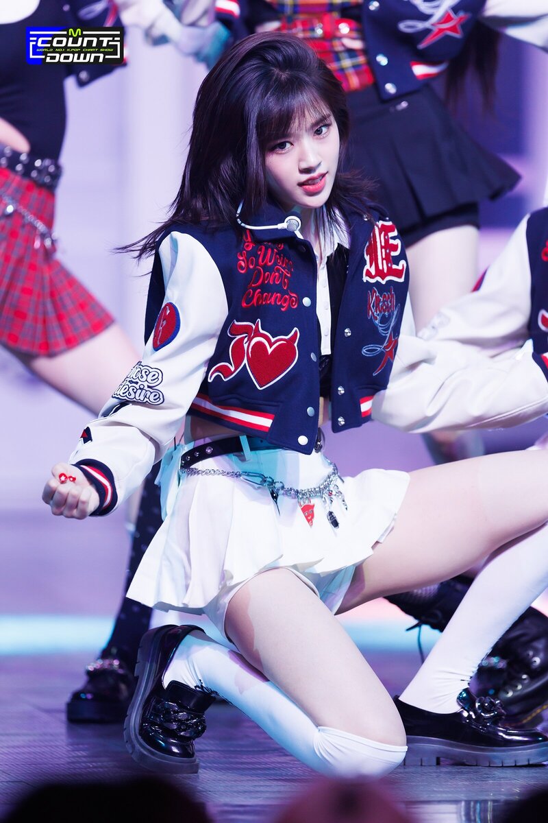 230413 IVE Yujin - 'Kitsch' & 'I AM' at M COUNTDOWN documents 15