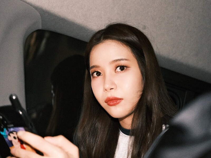 221125 MAMAMOO Solar Instagram Update documents 6