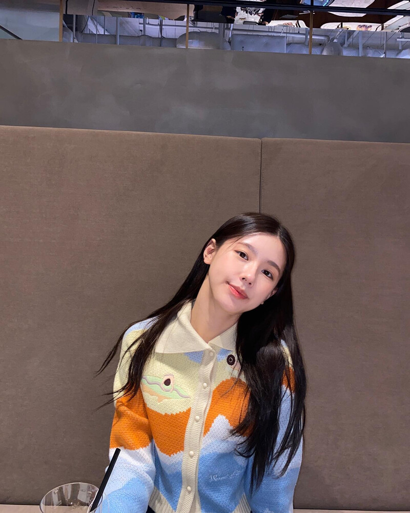 210904 (G)I-DLE Miyeon Instagram Update documents 6