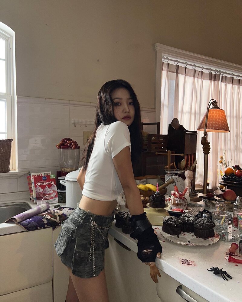 221211 Red Velvet Yeri Instagram Update documents 4