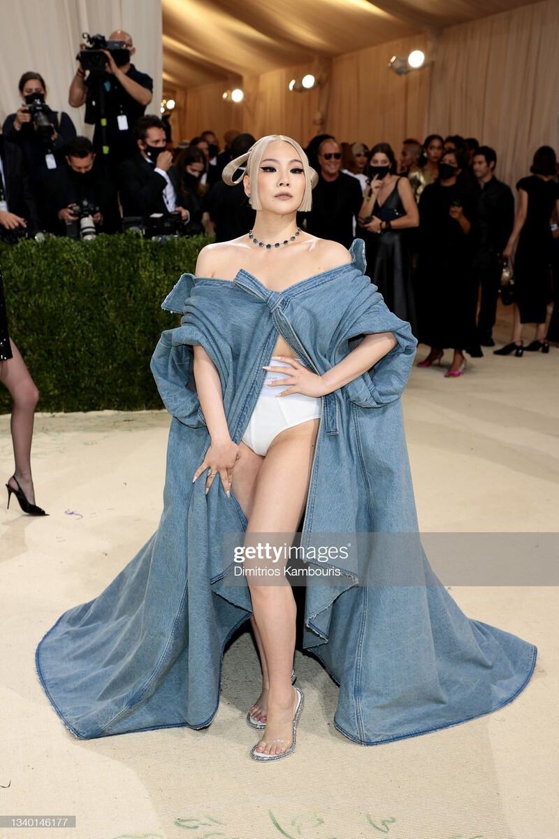 September 14, 2021 CL at the 2021 Met Gala documents 16