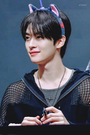 240727 StrayKids Lee Know - Withmu Fansign Event