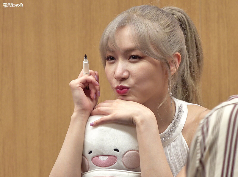 180826 Laboum Soyeon TCC Art Center Fansign documents 7