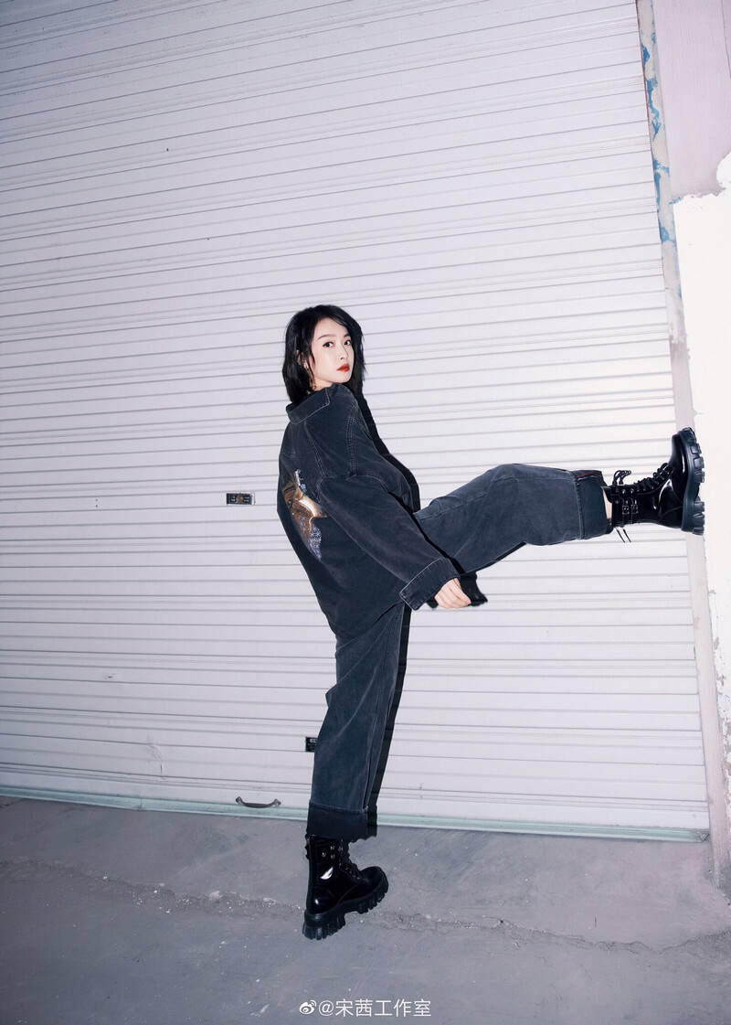 Victoria for EVISU 30th Anniversary Show documents 3