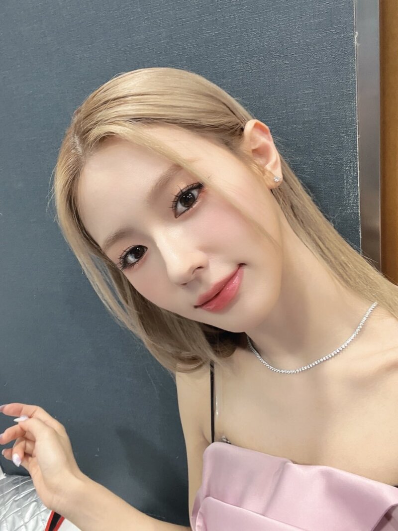 220623 (G)I-DLE Twitter Update - Miyeon documents 2