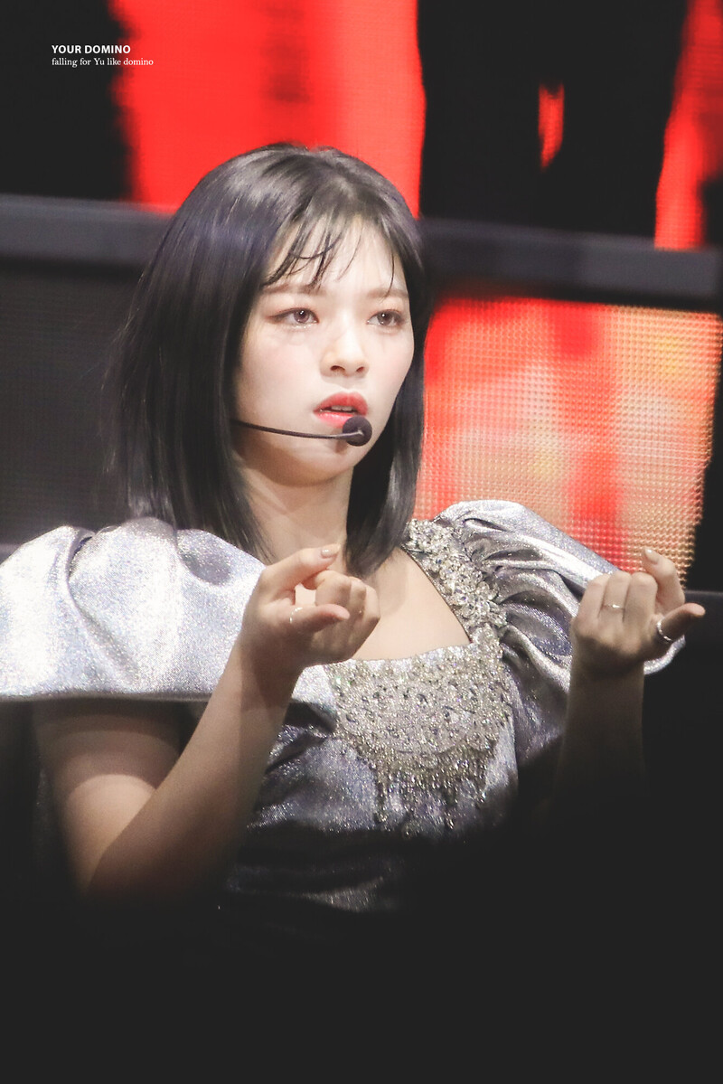 200105 TWICE Jeongyeon - 34th Golden Disc Awards Day 2 documents 2