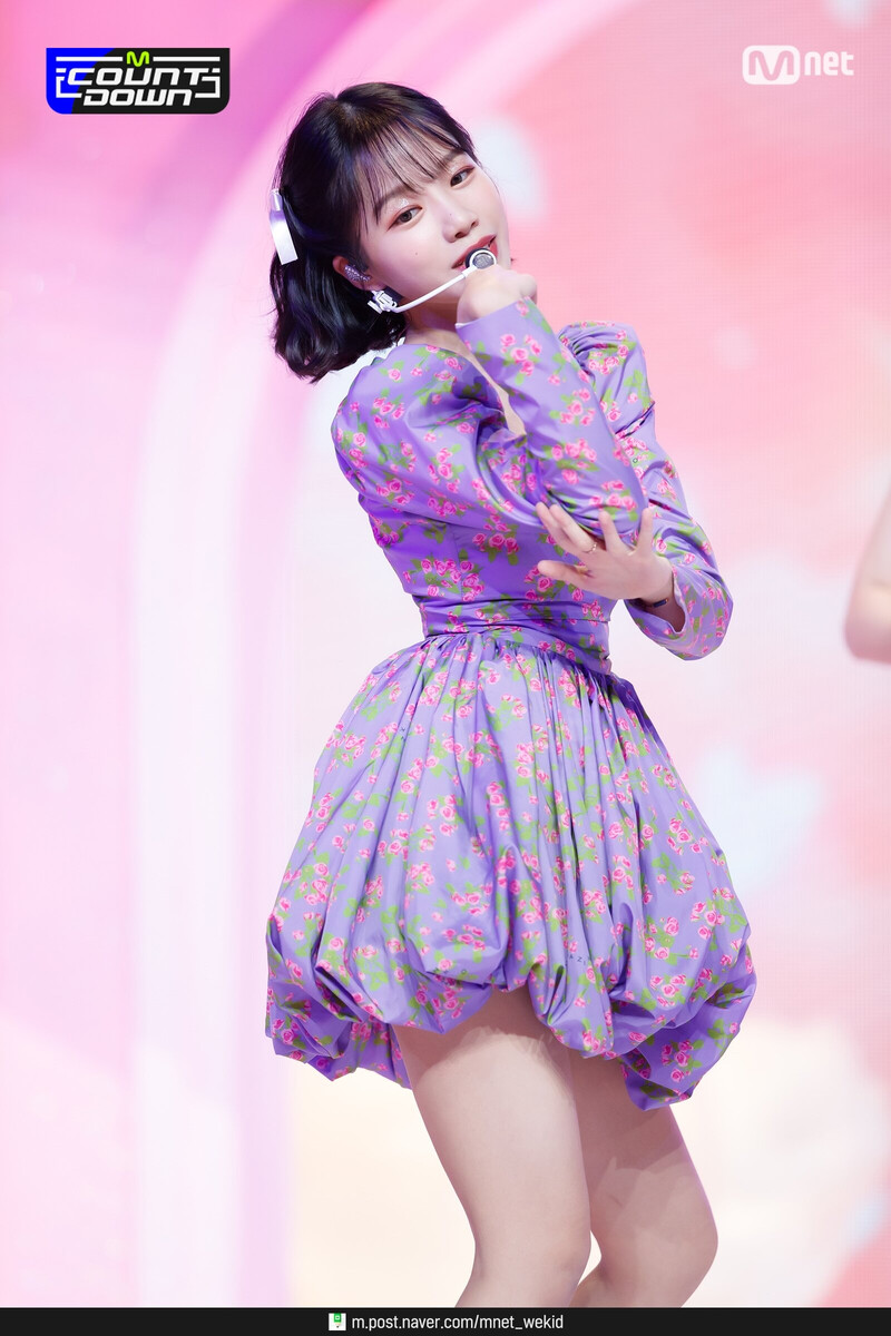 211007 Jo Yuri - 'GLASSY' at M Countdown documents 8