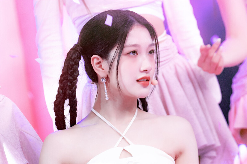 230611 fromis_9 Seoyeon - ‘#menow’ at Inkigayo documents 1