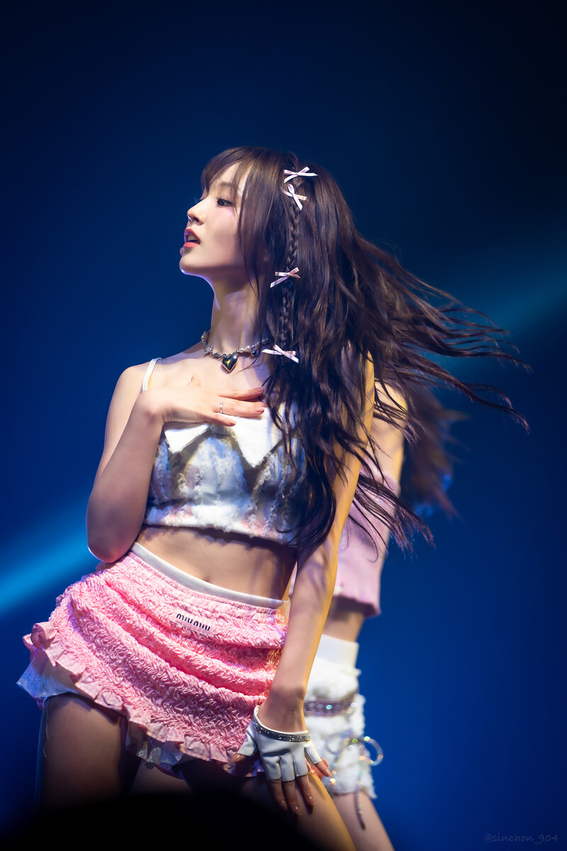 241112 WOOAH Nana - at "WOOAH Japan 2nd Concert 'WOOAH-LAND AGAIN' in Tokyo, Japan" documents 1