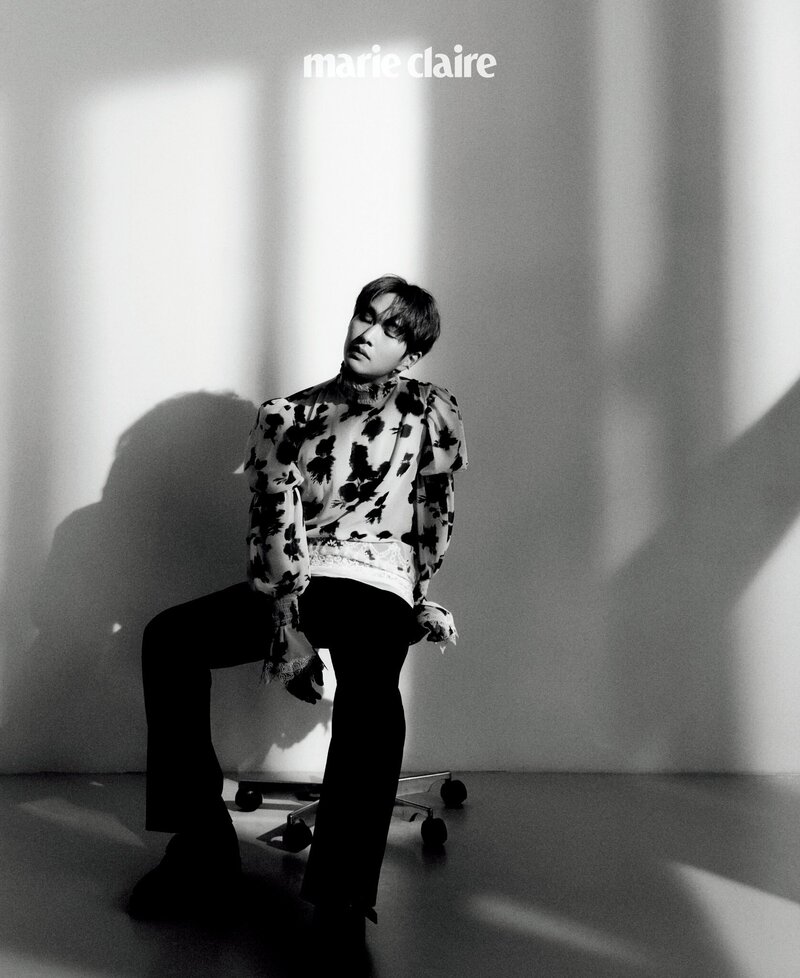 SHINee ONEW for MARIE CLAIRE Korea May Issue 2022 documents 2