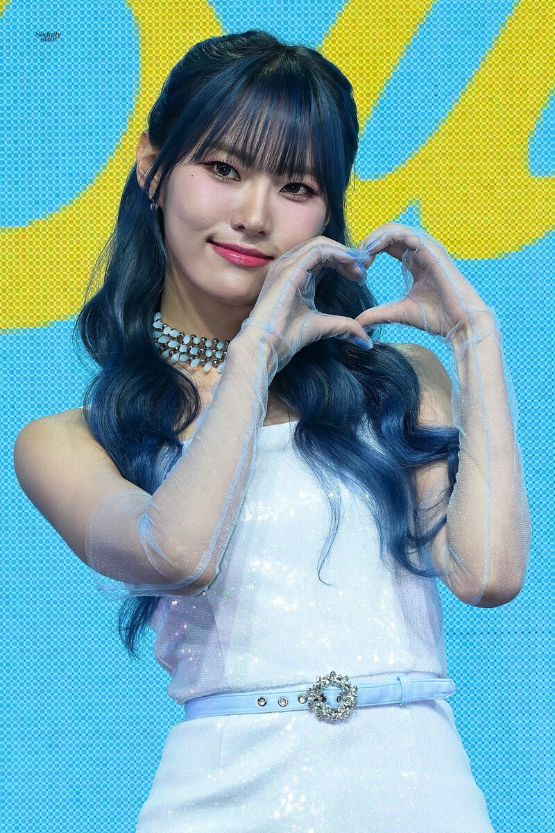 240709 Weeekly Monday - 6th Mini Album 'Bliss' Showcase documents 1