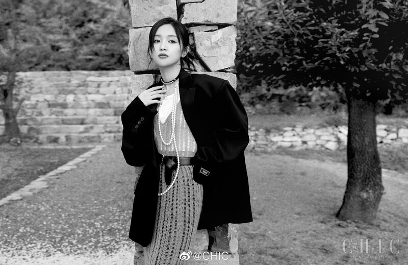 Xuan Yi for CHIC Trend magazine October 2022 documents 4