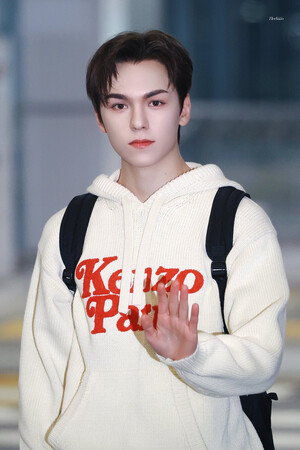 240111 SEVENTEEN Vernon at Incheon International Airport