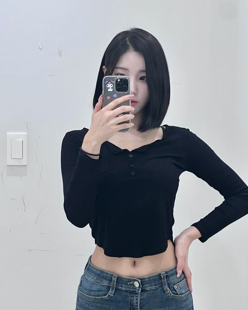 221119 ALICE Sohee Instagram Update documents 2