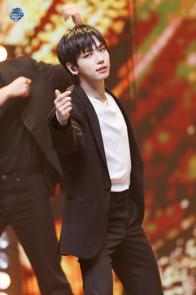 240111 MC Jaehyun - 'Standing Next to You' Special Stage at M Countdown documents 12