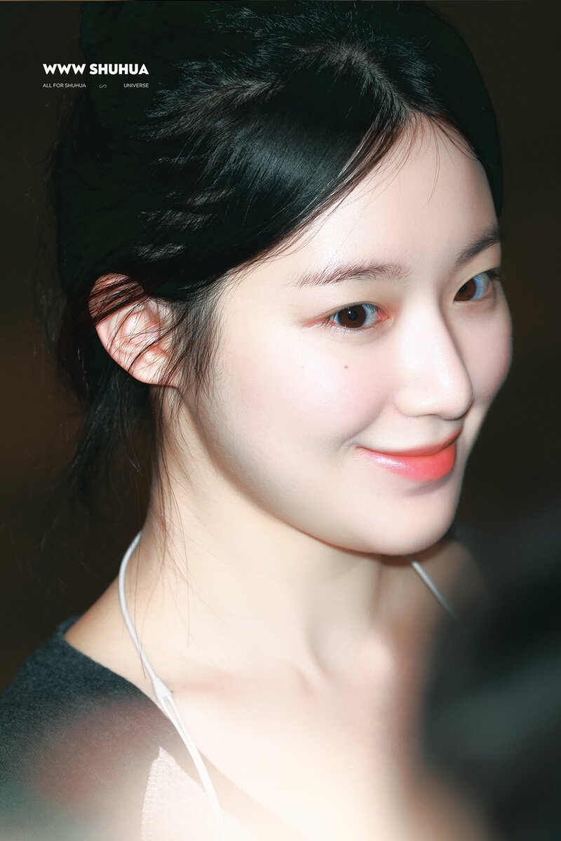 240414 (G)I-DLE Shuhua - ICN Airport documents 6