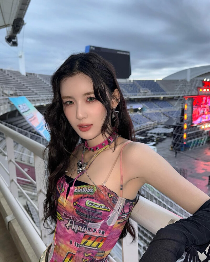 241019 LILI Instagram Update documents 6