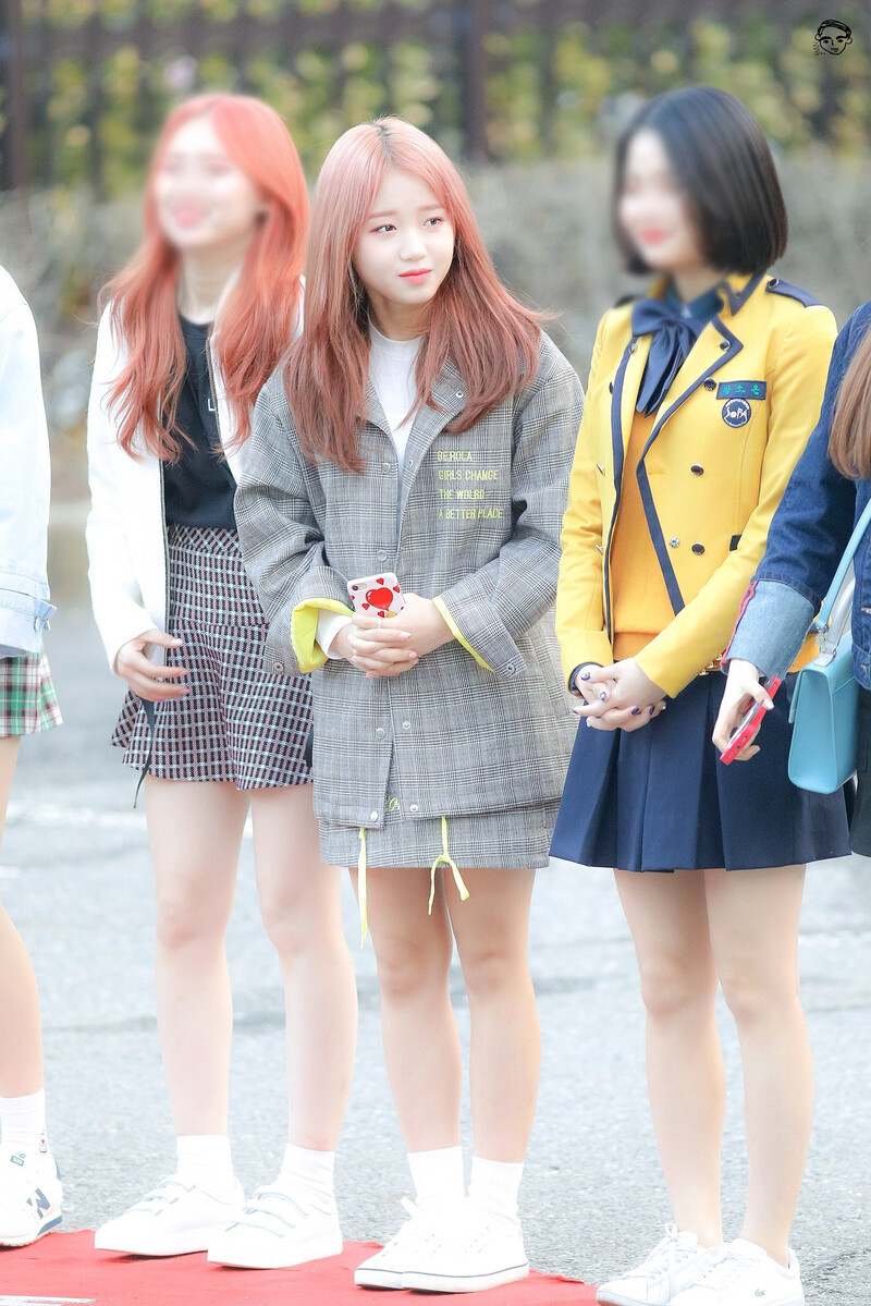 180309 Weki Meki Yoojung at Music Bank documents 4