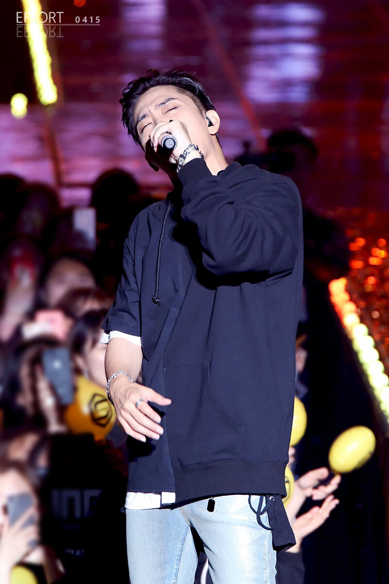 180310 Eun Jiwon at 1THE LAND Concert documents 2