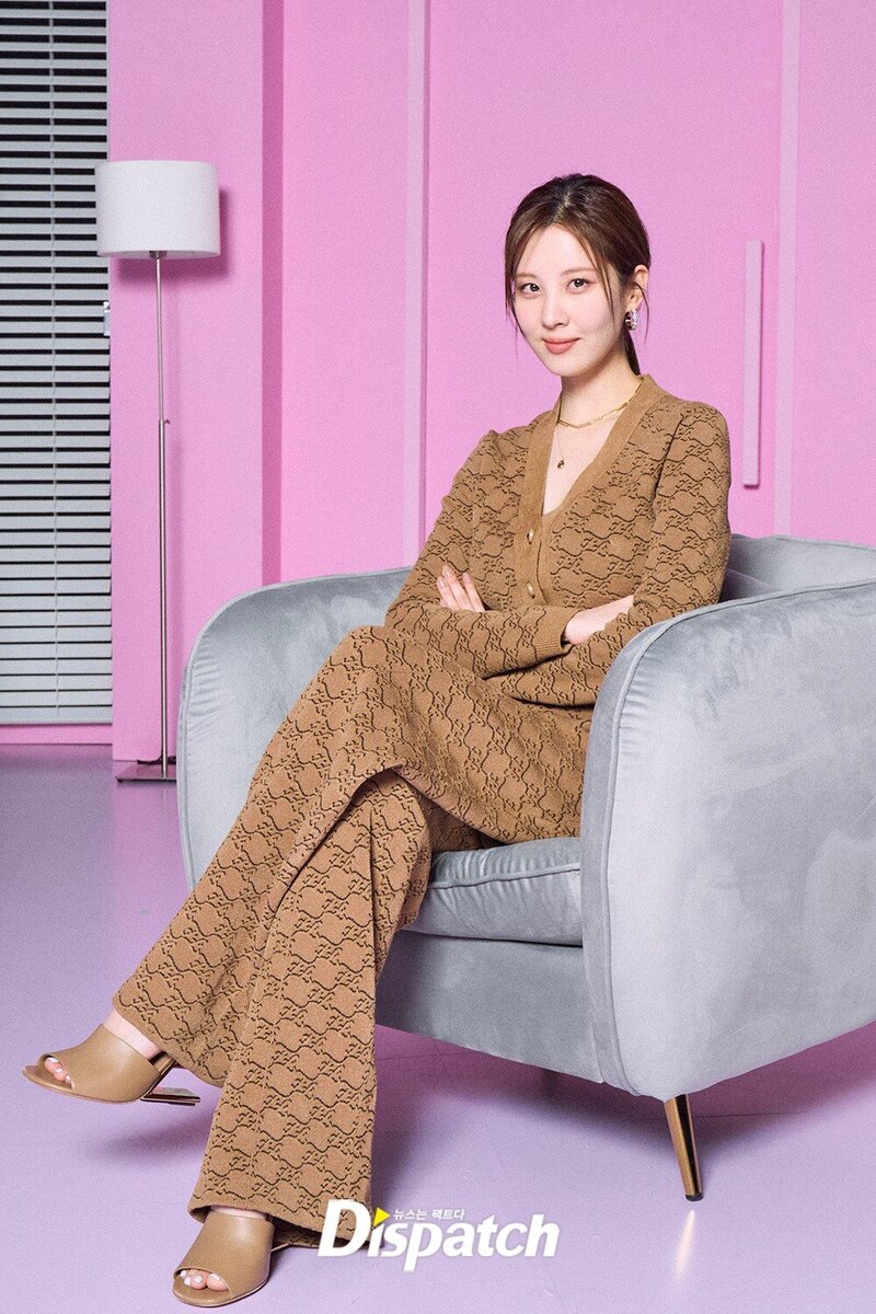 220208 SEOHYUN- NETFLIX 'LOVE & LEASHES' Press Conference documents 4