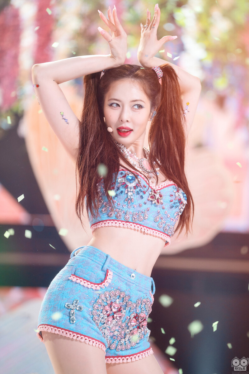 220724 HyunA - 'Nabillera' at SBS Inkigayo documents 1