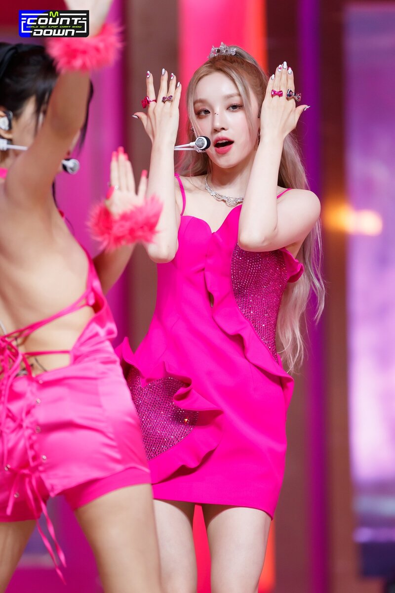 230518 (G)I-DLE Yuqi 'Queencard' at M Countdown documents 4