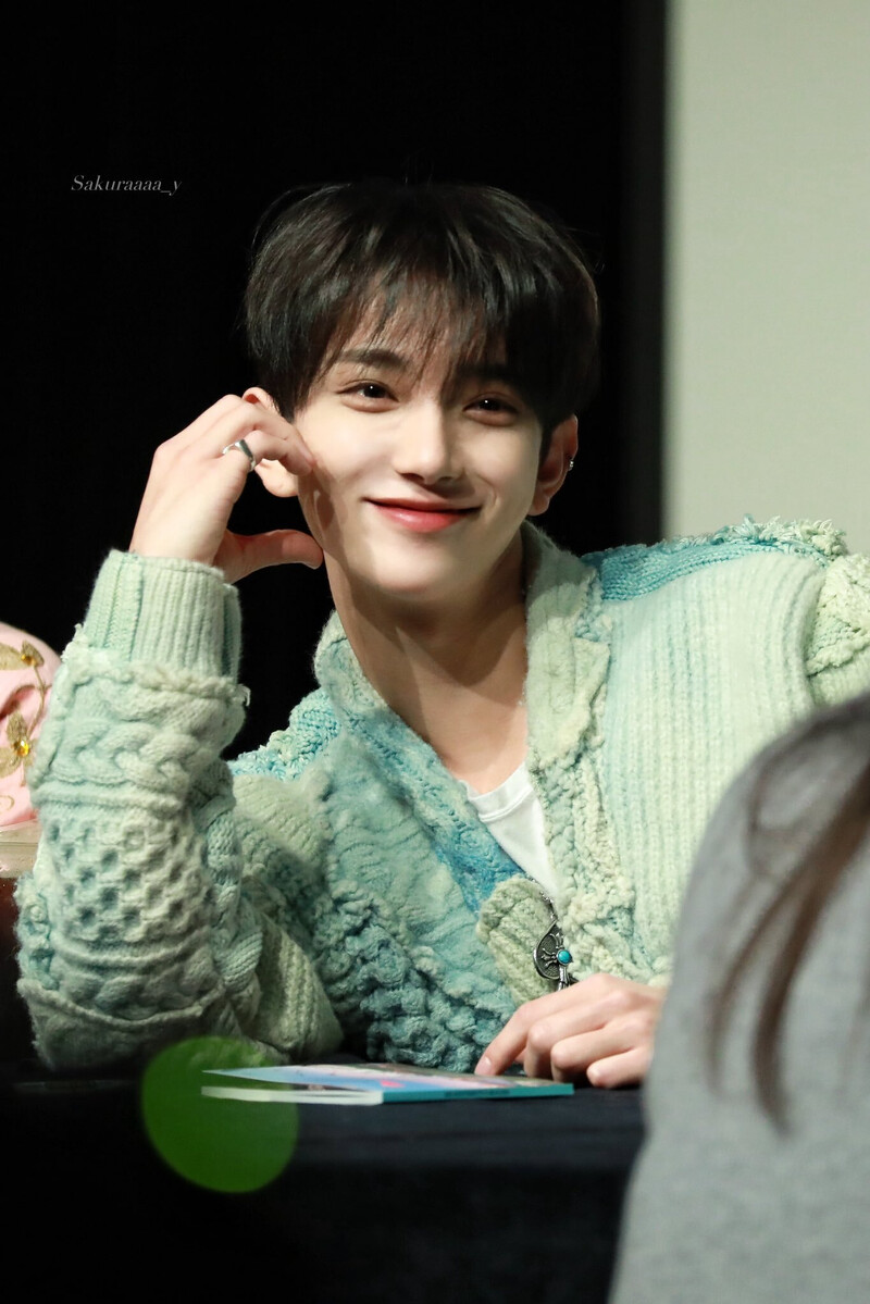 231104 SEVENTEEN Joshua - SEVENTEENTH HEAVEN Offline Fansign Event documents 5