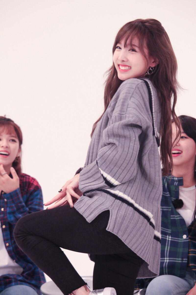 171101 MBC Naver Post - Twice Nayeon at Weekly Idol documents 3