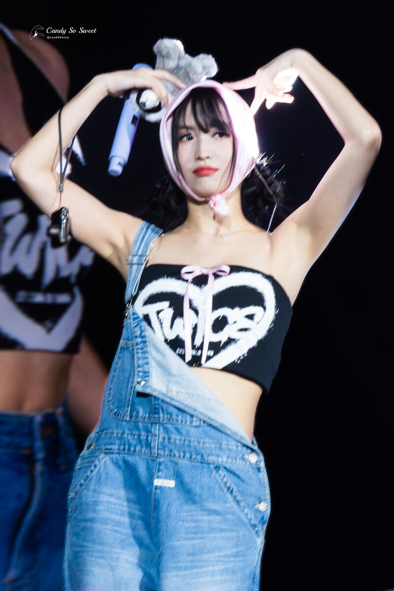 230706 TWICE Momo - ‘READY TO BE’ World Tour in New York documents 2