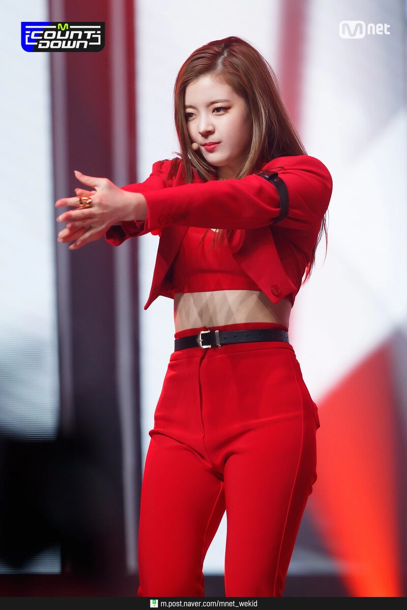 210513 ITZY 'Mafia in the morning' at M Countdown documents 19