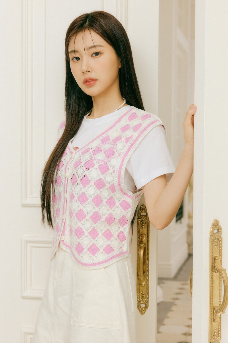 Kang Hyewon for General Idea Standard Summer 2022 Photoshoot documents 3