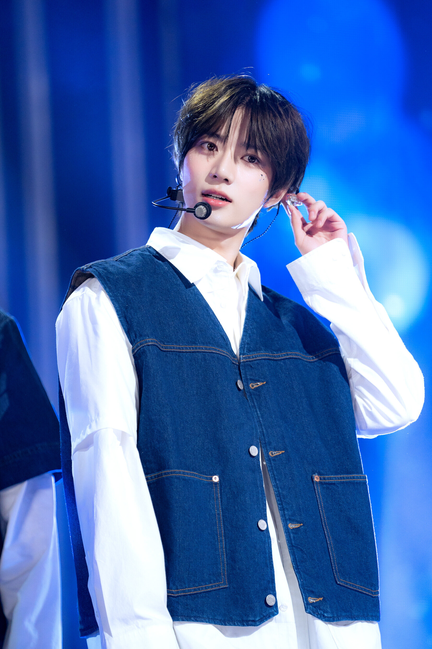 240407 TXT Beomgyu - 'Deja Vu' and 'I'll See You There Tomorrow' at ...